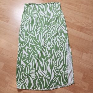 House Of Harlow Pull On Green White Leaf Satin Midi Maxi Skirt Size Medium